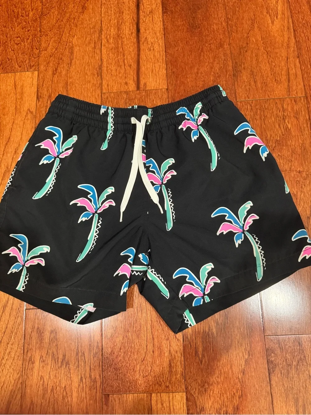 Chubbies Havana Nights Classic Lined Swim Trunks Size Small